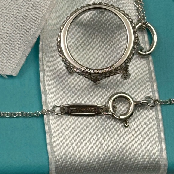 🌟HP🌟LIKE NEW, RARE!! Auth Tiffany & Co. Silver Princess Crown 16 Inch Necklace - Picture 2 of 6